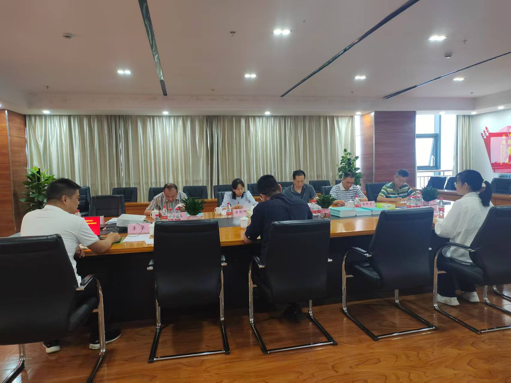 1728873230262206.jpg 1728873230262206.jpg